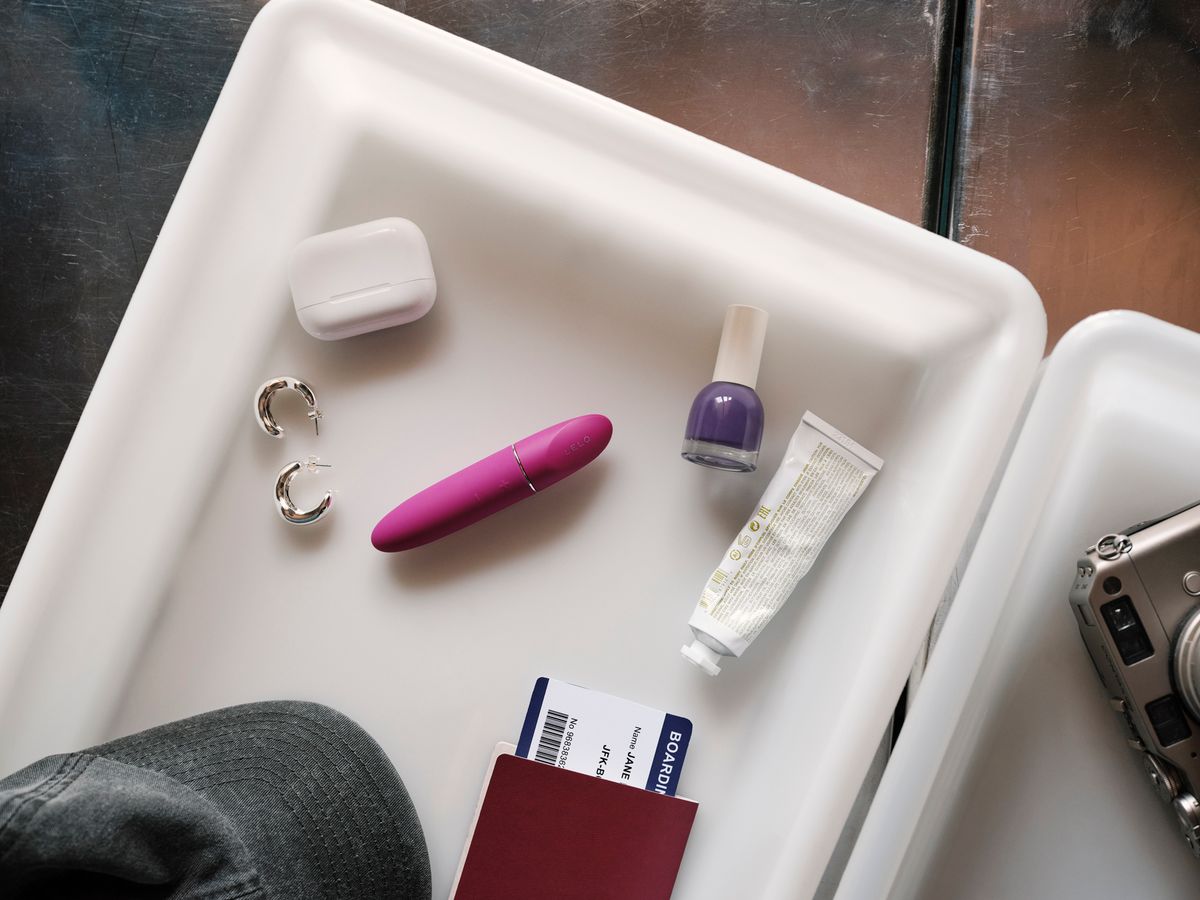 LELO MIA 3